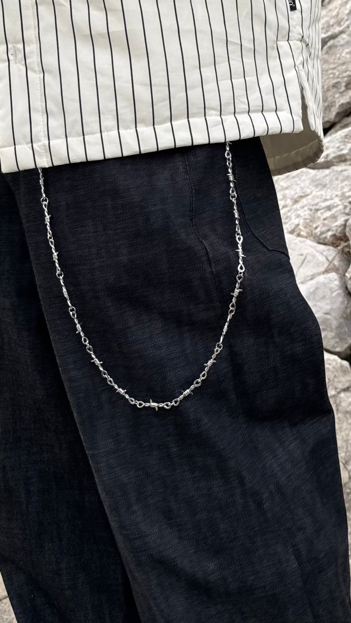 barbed wire walletchain
